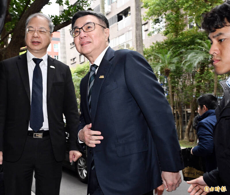 行政院長卓榮泰(中)。(記者廖振輝攝) 行政院長卓榮泰(中)。(記者廖振輝攝)