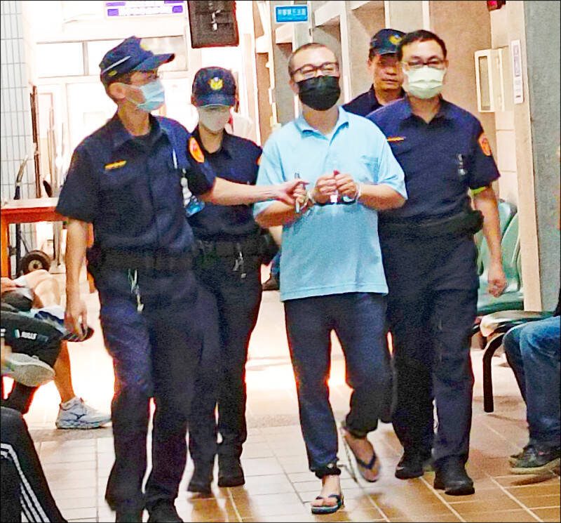 台中地院審理九州集團涉賭博、洗錢四○○多億元案,合議庭決議,諭令主嫌九州集團總裁陳政谷兩億元交保。(資料照) 台中地院審理九州集團涉賭博、洗錢四○○多億元案,合議庭決議,諭令主嫌九州集團總裁陳政谷兩億元交保。(資料照)
