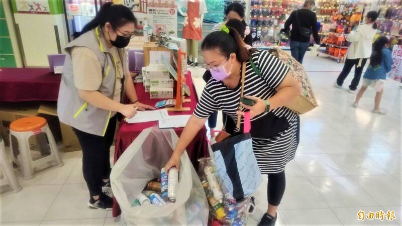 新北與大賣場合作推廣高壓容器安全回收 3/23換限量好禮