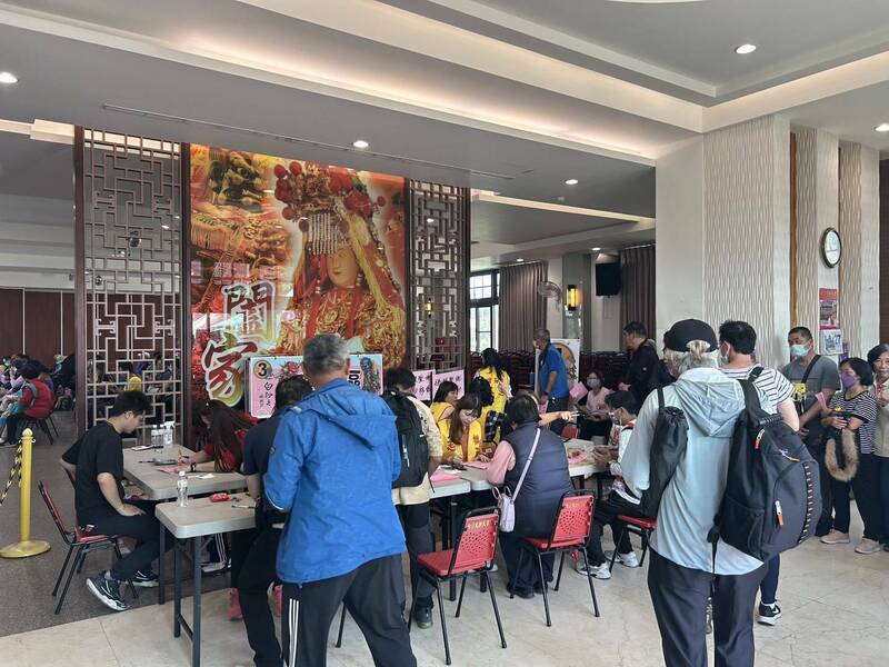 白沙屯拱天宮進香報名,首日報名人數逾5萬。(民眾提供) 白沙屯拱天宮進香報名,首日報名人數逾5萬。(民眾提供)