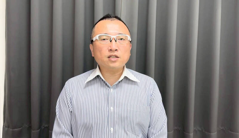 民眾黨秘書長周榆修對此致歉，並表示，負責督導的副秘書長黃成峻已經向中央黨部自請處分，未來也會要求同仁重新確認相關表格用詞。（民眾黨提供）
