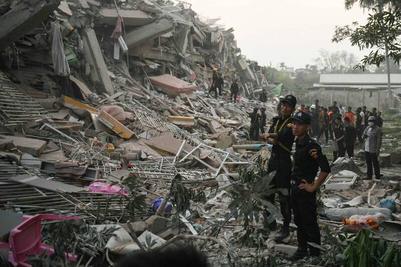 緬甸軍政府更新災情傷亡數據，已知1644人罹難，近3500人受傷，139人失蹤。（法新社）