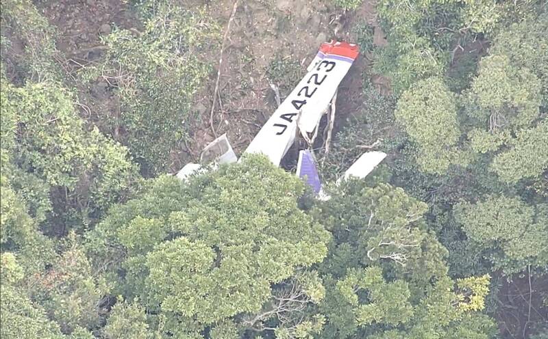 日本輕型飛機降落前墜入森林 機上4人奇蹟生還