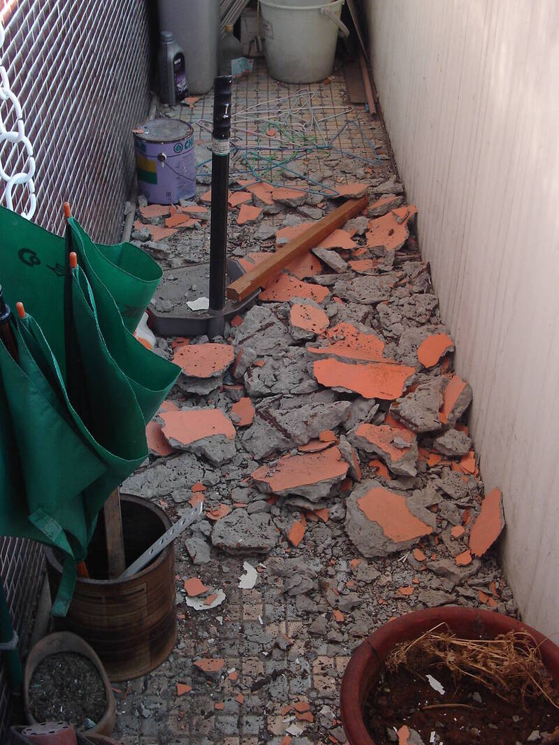 危老建物自主更新，因銀行放款緊縮，貸款碰壁。（更新會提供）