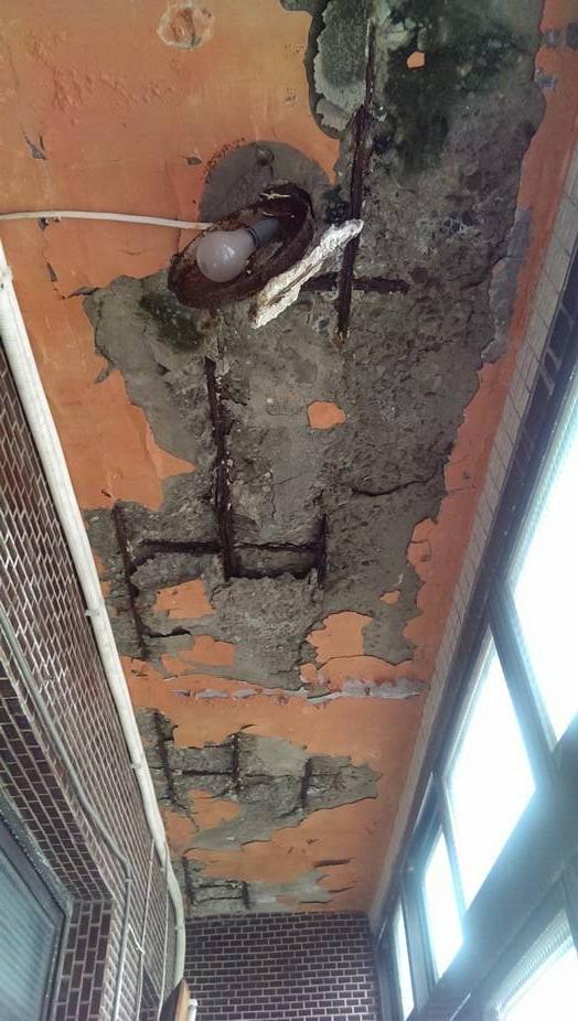 危老建物自主更新，因銀行放款緊縮，貸款碰壁。（更新會提供）