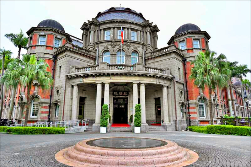 台北市立民權國中患有妥瑞氏症的國一新生，因不堪遭學校師長言語羞辱恐嚇輕生，監察院調查認定時任校長朱毋我處理性平事件上有重大違失，移送懲戒法院進行懲戒。（資料照）