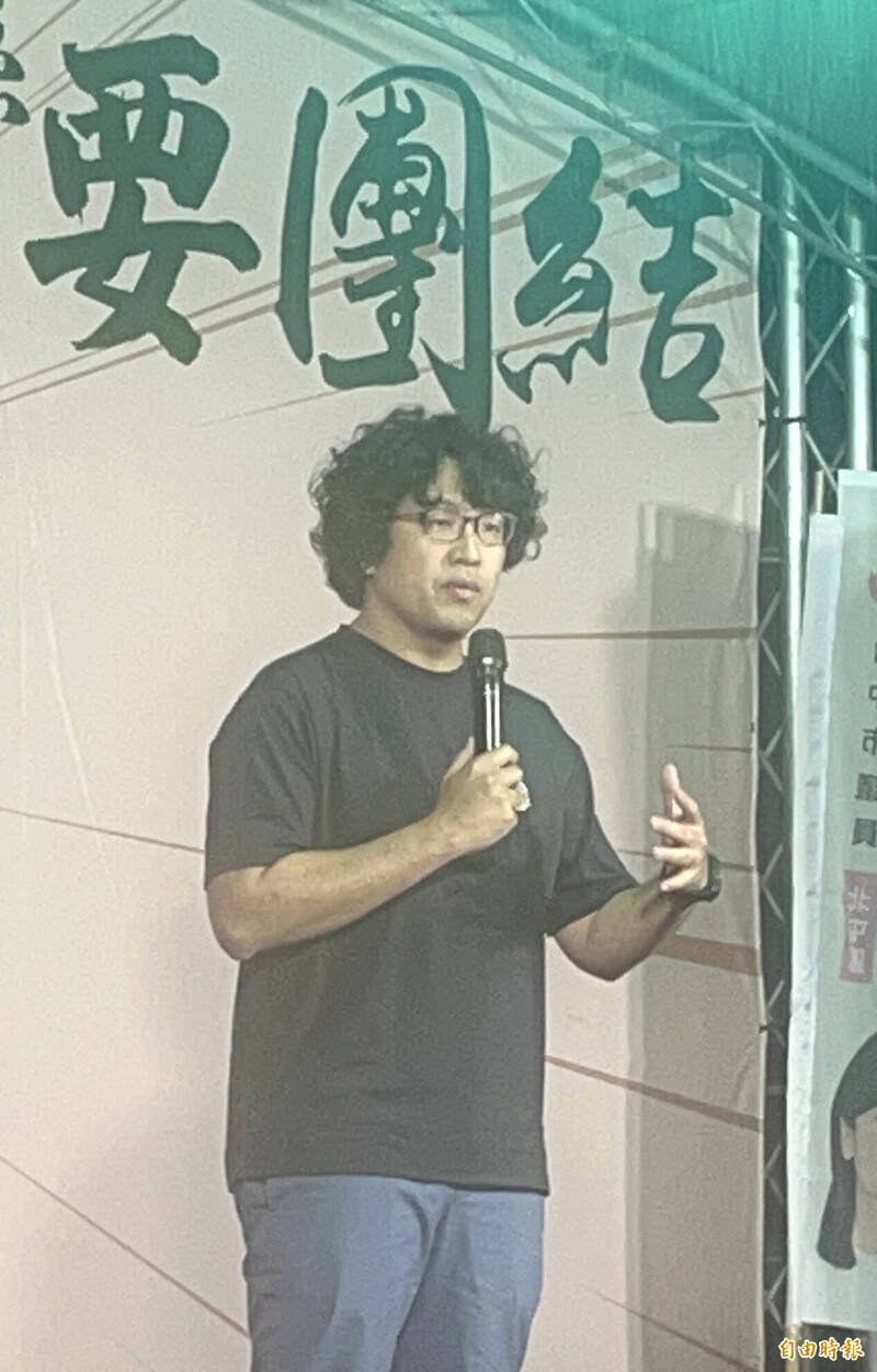 為什麼韓國瑜、傅崐萁近期重提藍營代表60%的民意？沈伯洋說，「是為未來簽署和平協議來鋪路」。（記者廖耀東攝）