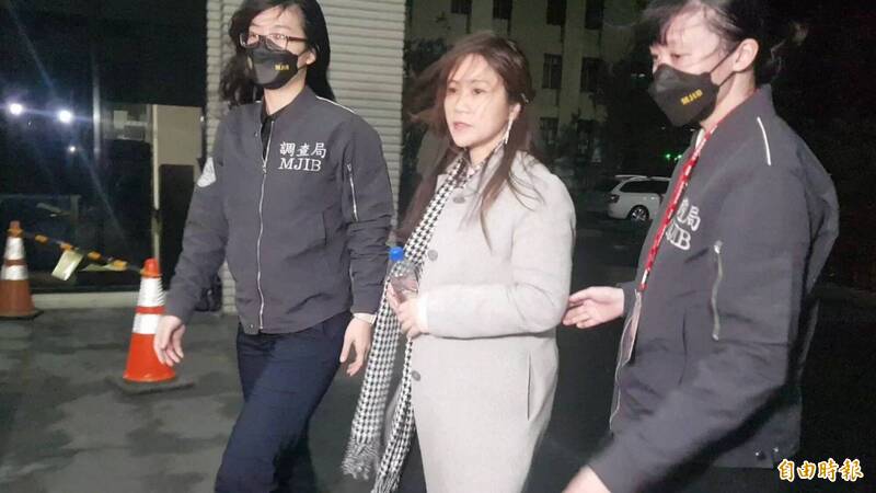 士院裁定台北市議員陳怡君(中)延押禁見2個月。(資料照) 士院裁定台北市議員陳怡君(中)延押禁見2個月。(資料照)