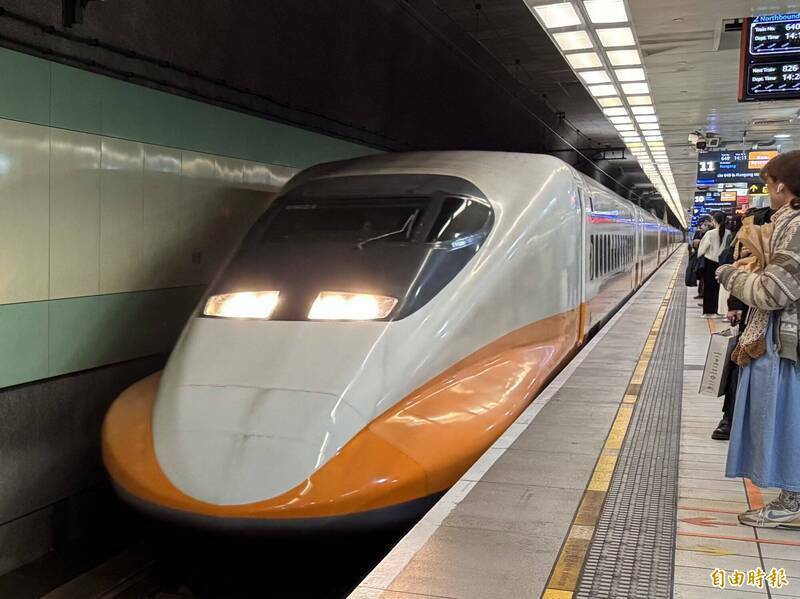 高鐵公司日前發生到站未開門情形。示意圖。（資料照）