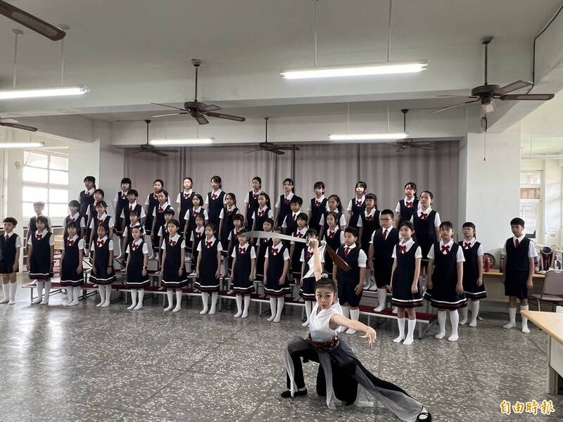 斗六市雲林國小合唱團抱回113學年度全國學生音樂比賽、師生鄉土歌謠比賽雙特優。(記者黃淑莉攝) 斗六市雲林國小合唱團抱回113學年度全國學生音樂比賽、師生鄉土歌謠比賽雙特優。(記者黃淑莉攝)