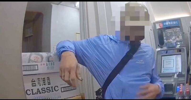 詐欺車手遇警調查老神在在 警循線追查罪證無法遁形 詐欺車手遇警調查老神在在 警循線追查罪證無法遁形