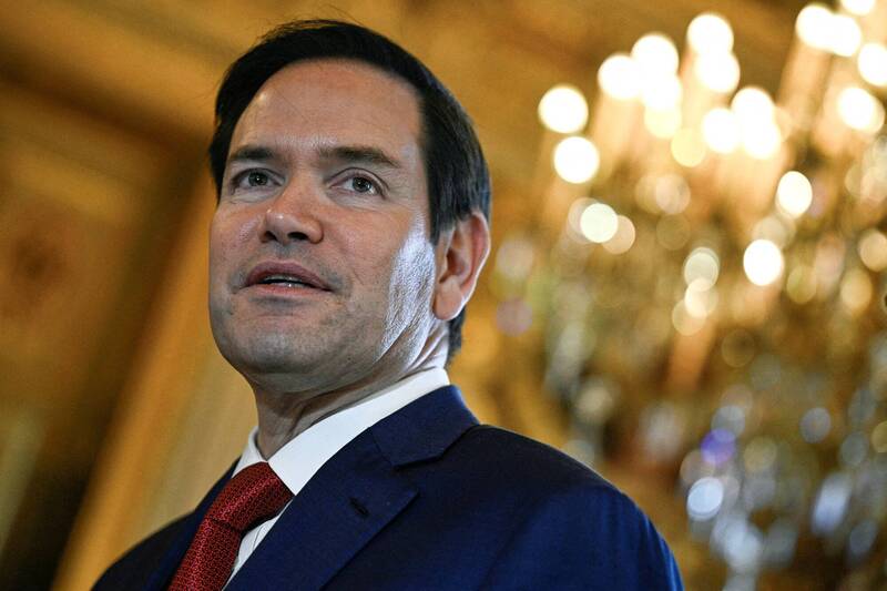 美國國務卿魯比歐公布國務院重大改革計畫，將裁撤美國境內15％的員工，同時關閉和整合全球超過100個機構，以落實川普政府的「美國優先」政策。（路透）