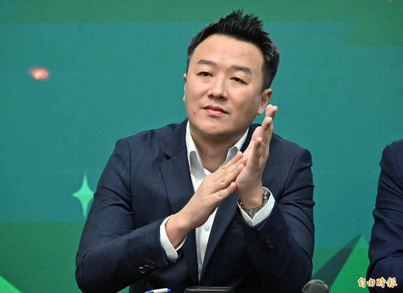 面對國民黨將提告,李正皓今早在臉書表示他有三招反制,其中一招是「朱立倫核彈級爆料」。(資料照) 面對國民黨將提告,李正皓今早在臉書表示他有三招反制,其中一招是「朱立倫核彈級爆料」。(資料照)