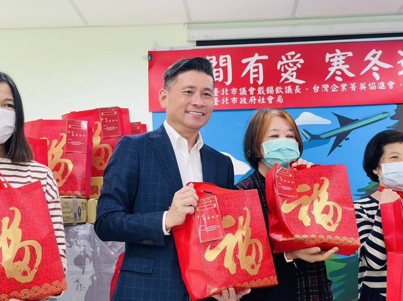 國民黨台北市黨部主委黃呂錦茹因幽靈連署案被收押,黨中央宣布由台北市議會議長戴錫欽代理職務。(取自戴錫欽臉書) 國民黨台北市黨部主委黃呂錦茹因幽靈連署案被收押,黨中央宣布由台北市議會議長戴錫欽代理職務。(取自戴錫欽臉書)