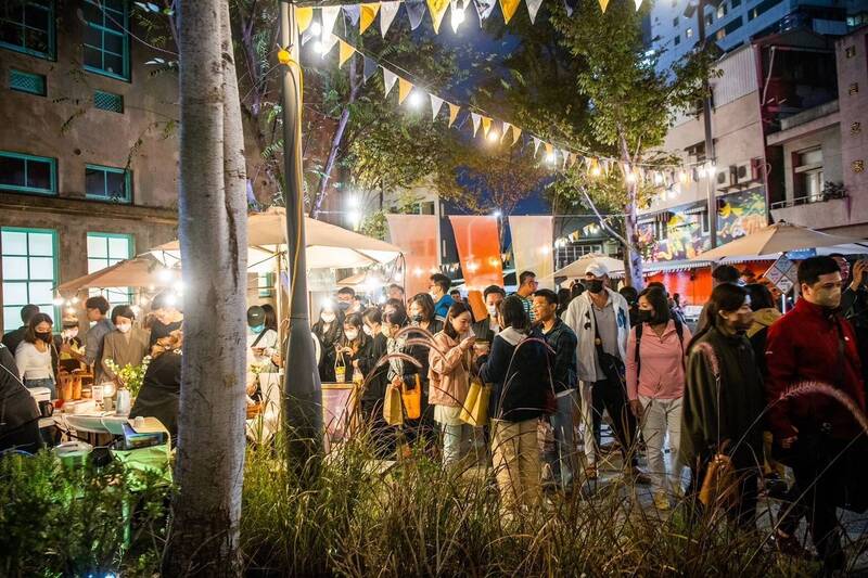 嘉義市5月9日、10日結合品牌攤商、在地店家，舉辦夜經濟品牌活動「夜計畫通」。（圖由嘉義市政府提供）