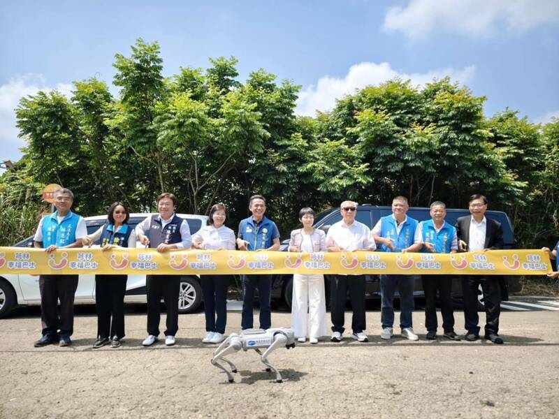 芎林幸福巴士4路線今天通車上路。（竹縣府提供）