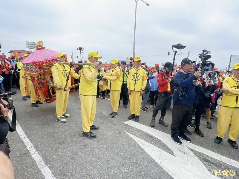 白沙屯媽祖5月1日深夜起駕至北港進香。圖為去年遶境照片。（資料照）