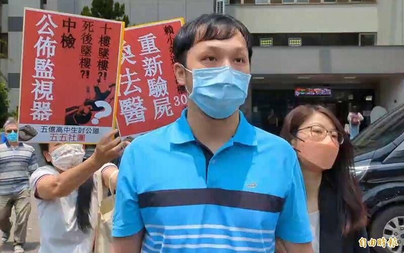 夏朝源貪圖5億高中生資產而假結婚,法院1年6月確定,他已於今年2月入獄,但他與父親被控殺人,中檢兩度不起訴。(資料照、記者張瑞楨攝) 夏朝源貪圖5億高中生資產而假結婚,法院1年6月確定,他已於今年2月入獄,但他與父親被控殺人,中檢兩度不起訴。(資料照、記者張瑞楨攝)
