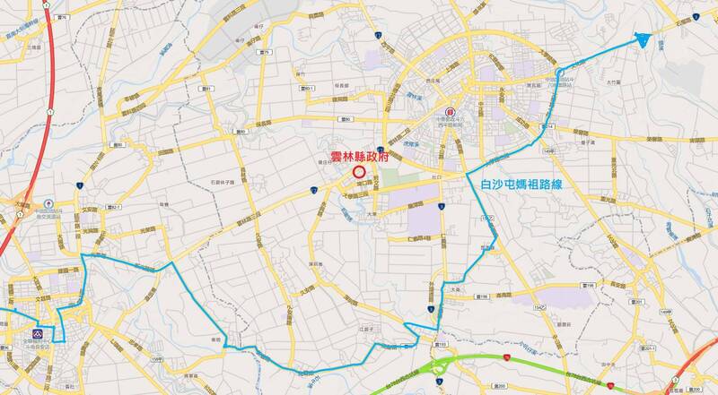 不少民眾研究鑾轎行進路線時,注意到媽祖不走省道,反而選擇鄉間小路,這條路線還恰好是雲林縣政府的反方向。(圖擷取自Threads)