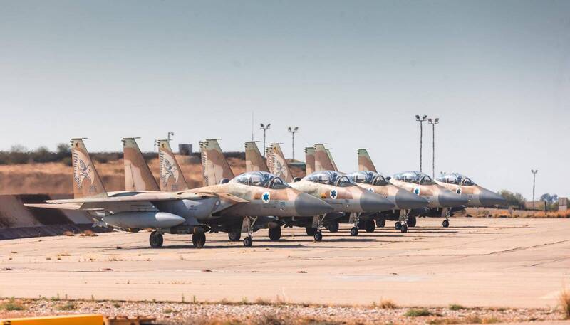 以色列空軍5日派出20架戰機空襲葉門，投下50枚炸彈。圖為以軍戰機。（圖擷取自以色列國防軍官網）
