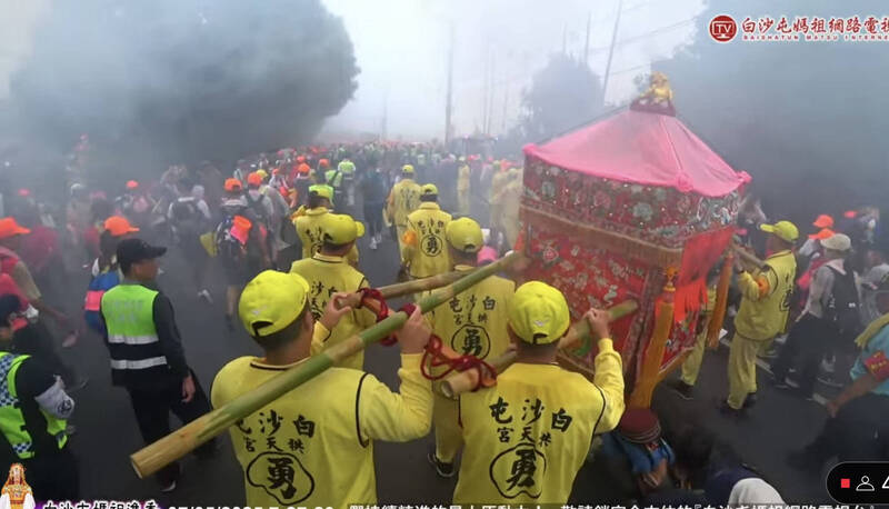 白沙屯媽祖鑾轎直接從名間赤水走150縣道到彰化線田中鎮。（圖擷自白沙屯媽祖網路電視）