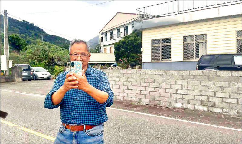 立法院國民黨團總召傅崐萁管家李慶隆涉競選小物案落跑,今將主動投案。(微光花蓮提供) 立法院國民黨團總召傅崐萁管家李慶隆涉競選小物案落跑,今將主動投案。(微光花蓮提供)