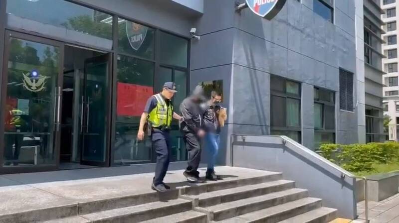 警方將張男移送法辦。(記者徐聖倫翻攝) 警方將張男移送法辦。(記者徐聖倫翻攝)