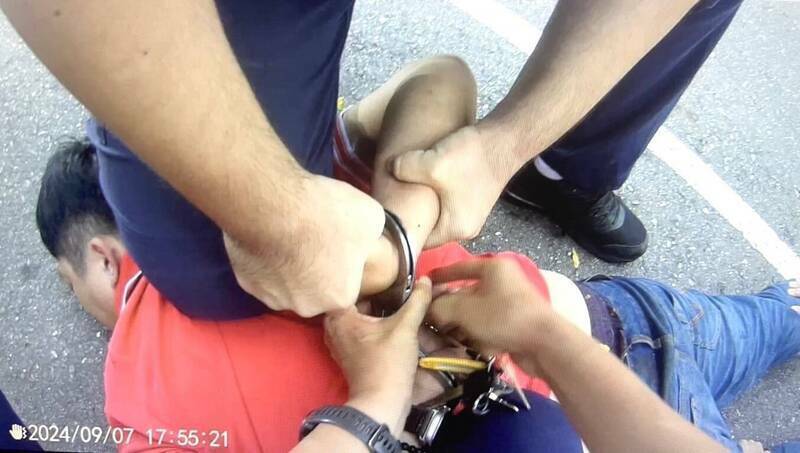警方將黃姓男子逮捕。(資料照) 警方將黃姓男子逮捕。(資料照)