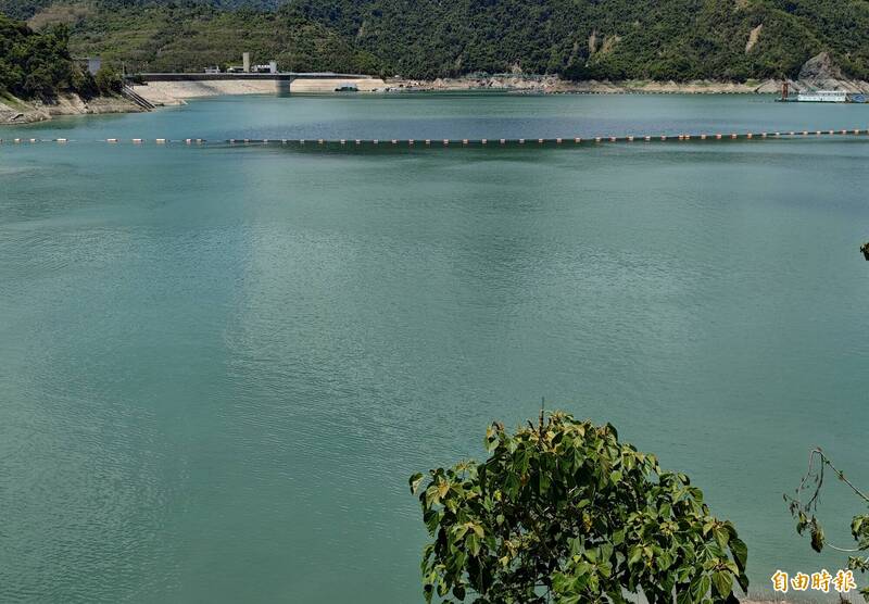 曾文水庫蓄水率低於6成。(記者吳俊鋒攝) 曾文水庫蓄水率低於6成。(記者吳俊鋒攝)