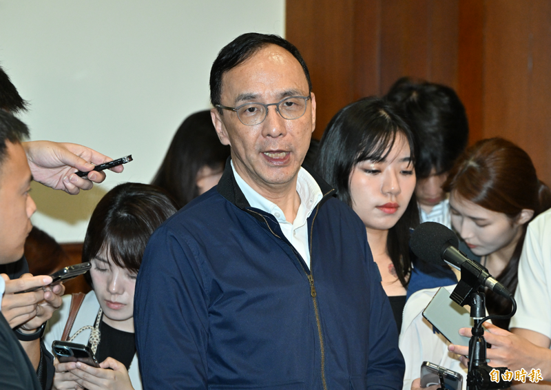 國民黨發起罷免民進黨立委案,卻頻傳幽靈連署,媒體人吳靜怡發文質疑,最會壓榨勞工的就是國民黨,並批「賤價出賣個資的才是獨裁者心態」。(資料照) 國民黨發起罷免民進黨立委案,卻頻傳幽靈連署,媒體人吳靜怡發文質疑,最會壓榨勞工的就是國民黨,並批「賤價出賣個資的才是獨裁者心態」。(資料照)