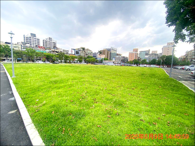 前身是台北市第一殯儀館的600坪「第一綠地」，1天使用費1萬元。（殯葬處提供）