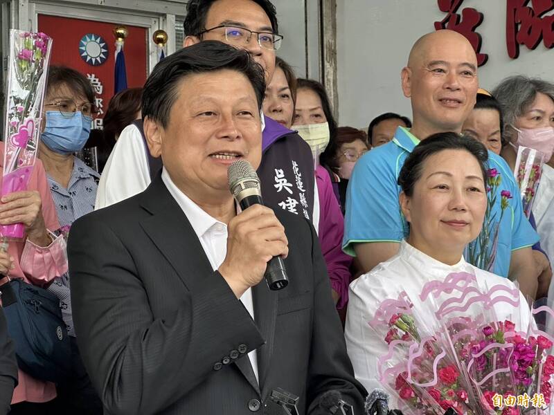 「會怕齁?趕快下台啦!」傅崐萁參加喜宴冗長政治宣傳挨批 「會怕齁?趕快下台啦!」傅崐萁參加喜宴冗長政治宣傳挨批