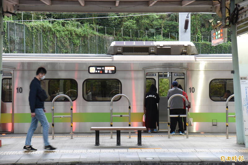 台鐵更新旅客運送契約,新制6/23日上路。(記者吳亮儀攝) 台鐵更新旅客運送契約,新制6/23日上路。(記者吳亮儀攝)