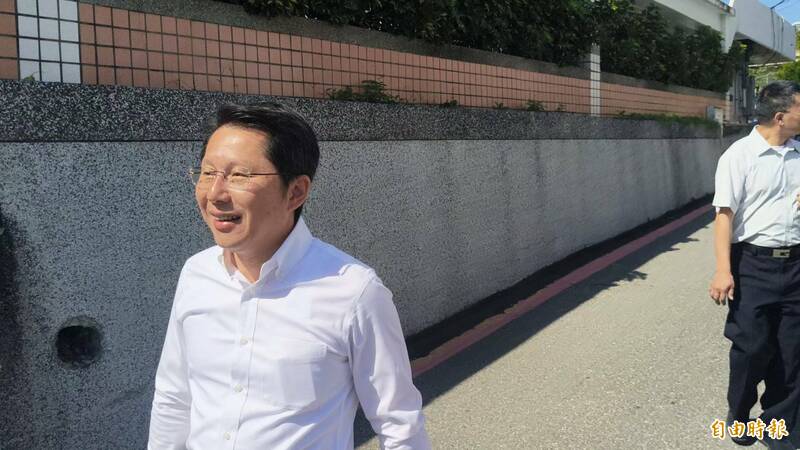 花蓮民政處長明良臻涉「查水表」被羈押起訴!議員要求下台 花蓮民政處長明良臻涉「查水表」被羈押起訴!議員要求下台