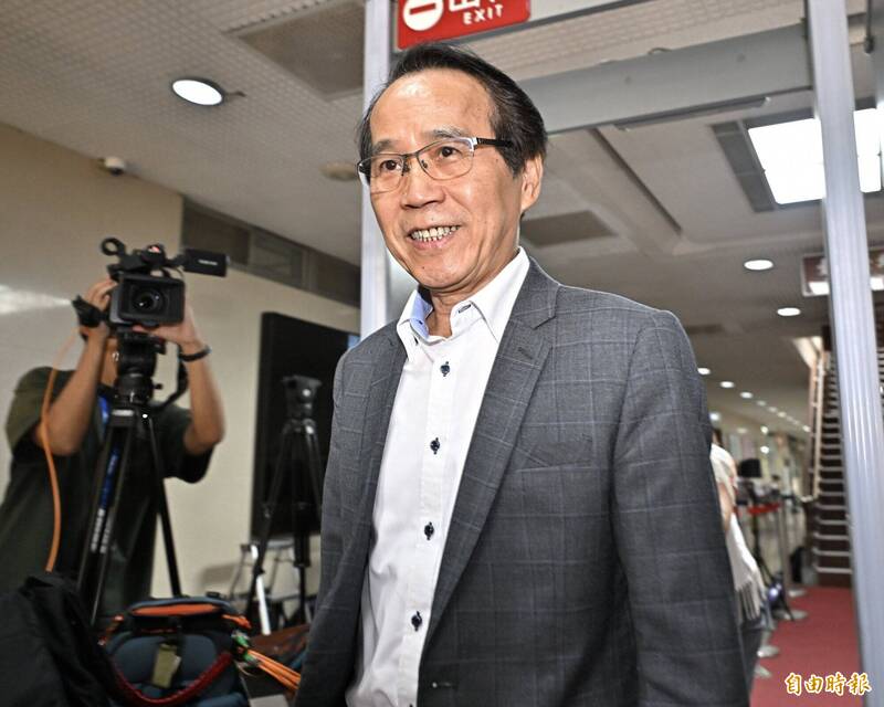 台北地方地院審理京華城容積率弊案,15日傳喚證人、前台北市副市長林欽榮。(記者塗建榮攝) 台北地方地院審理京華城容積率弊案,15日傳喚證人、前台北市副市長林欽榮。(記者塗建榮攝)