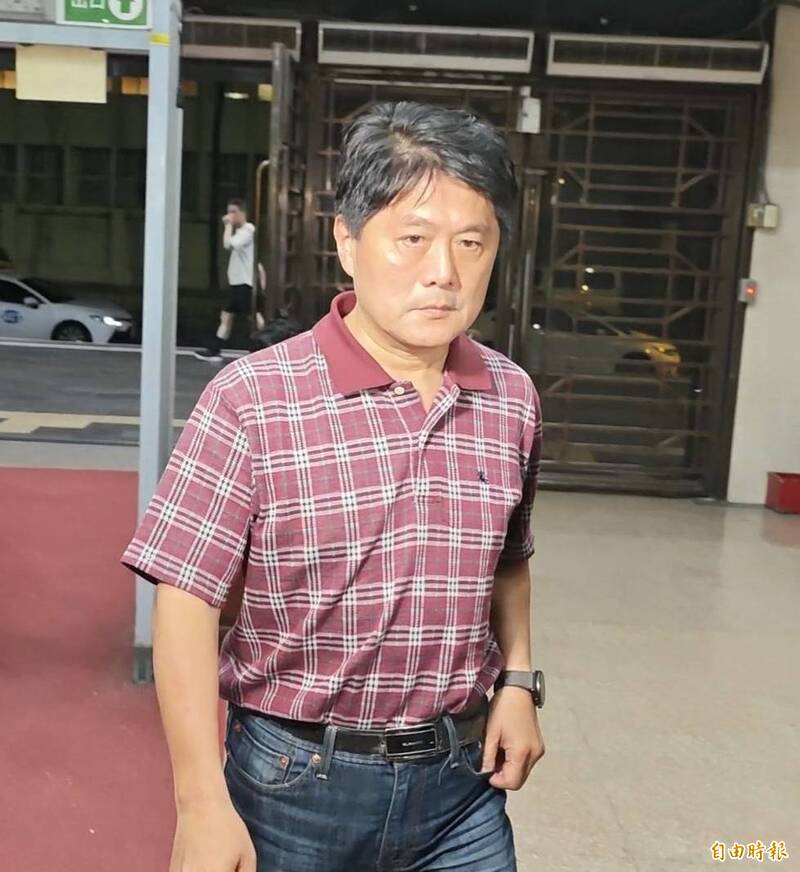 涉偽造罷免提議 國民黨第四區黨部執行長30萬交保 涉偽造罷免提議 國民黨第四區黨部執行長30萬交保