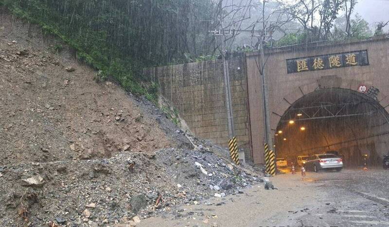 蘇花公路又大雨,公路局不排除預警性封閉。(取自「以蘇花公路即時路況為主的平台 」粉絲團) 蘇花公路又大雨,公路局不排除預警性封閉。(取自「以蘇花公路即時路況為主的平台 」粉絲團)