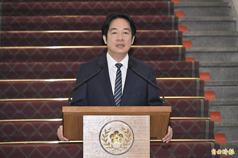 賴清德總統就職周年召開記者會,提及台美關稅談判過程順利,「朋友之間難免有摩擦,但終究能磨合」,「只要有信任的基礎、誠懇的對話,也能夠更加了解彼此,讓交情更加深厚」。(記者塗建榮攝) 賴清德總統就職周年召開記者會,提及台美關稅談判過程順利,「朋友之間難免有摩擦,但終究能磨合」,「只要有信任的基礎、誠懇的對話,也能夠更加了解彼此,讓交情更加深厚」。(記者塗建榮攝)