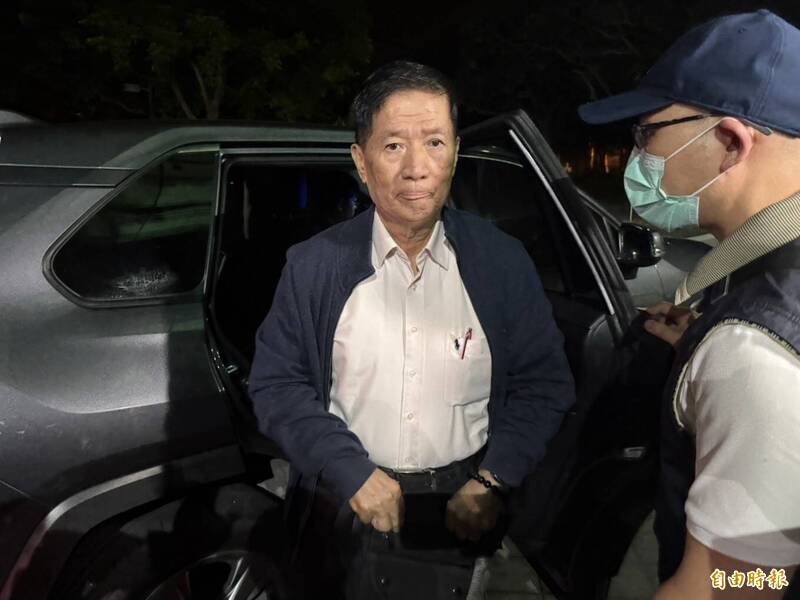 國民黨宜蘭縣黨部主委林明昌涉幽靈連署遭約談,交保後重申「反對假連署」。(記者王峻祺攝) 國民黨宜蘭縣黨部主委林明昌涉幽靈連署遭約談,交保後重申「反對假連署」。(記者王峻祺攝)