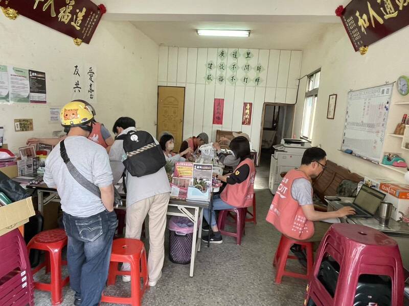 平鎮區廣達街71號的桃三、桃五聯合收件站。（「中壢·破蛋除魯·罷免魯明哲」團隊提供）