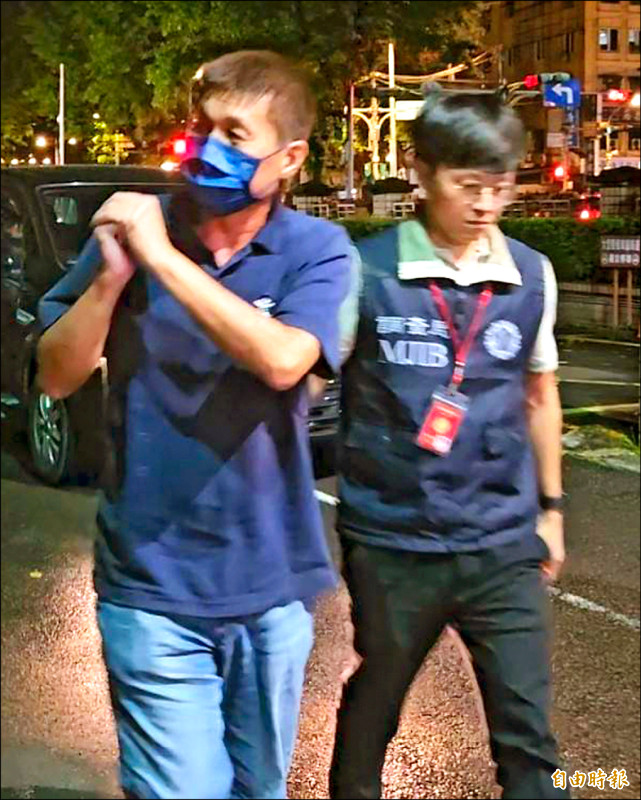 國民黨新北黨部涉集體在黨部抄黨員名冊 每人領千元紅包