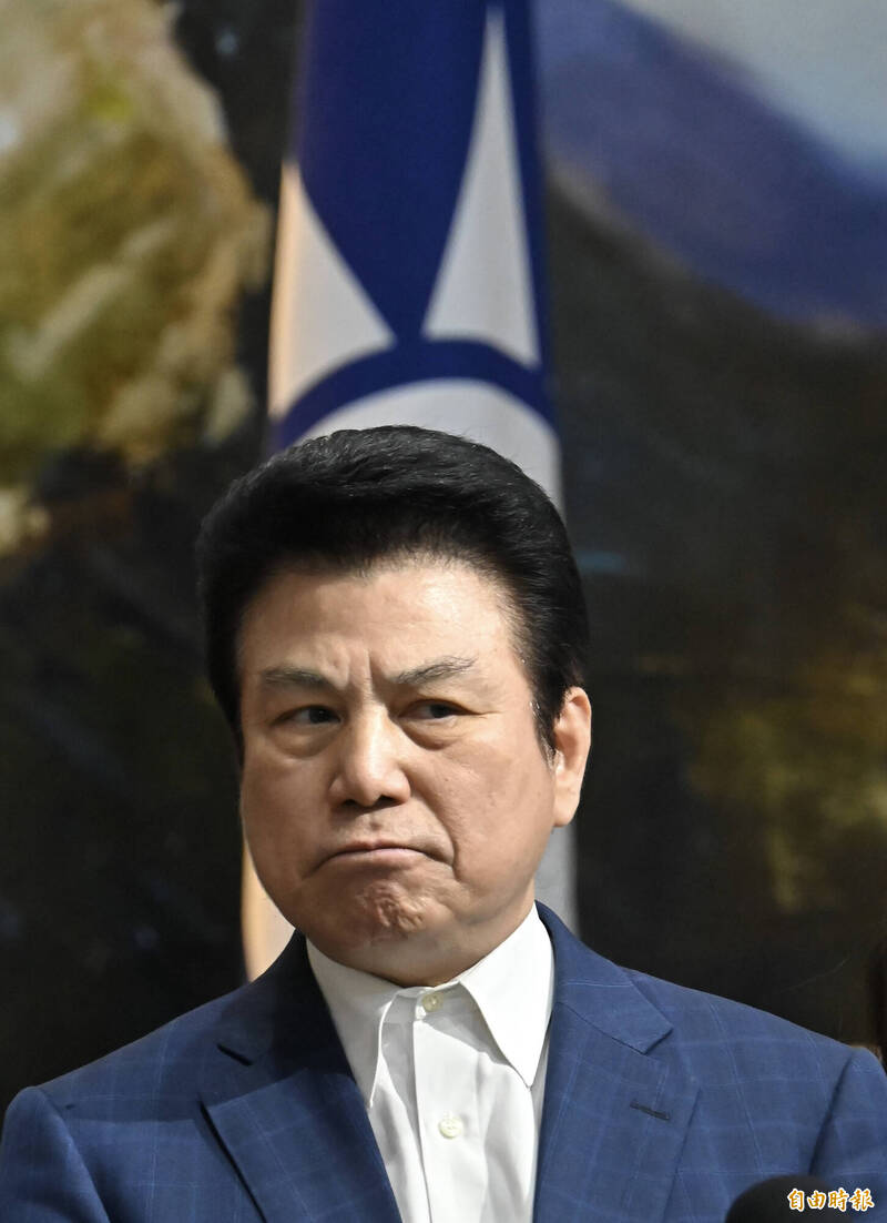 替郭台銘收購連署書 國民黨前中常委范成連確定判刑3年