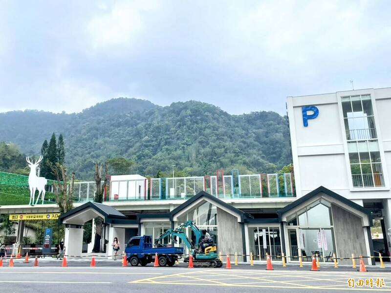 端午連假車位大縮水！日月潭伊達邵停車場施工 百餘車格不開放