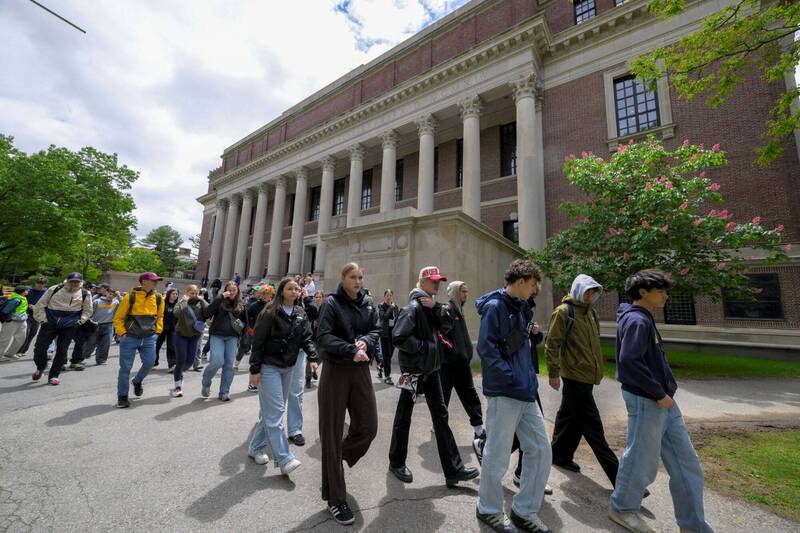 美國川普政府撤銷哈佛大學招收國際學生的資格,但聯邦法官裁定暫緩實施。哈佛校園示意圖。(路透) 美國川普政府撤銷哈佛大學招收國際學生的資格,但聯邦法官裁定暫緩實施。哈佛校園示意圖。(路透)