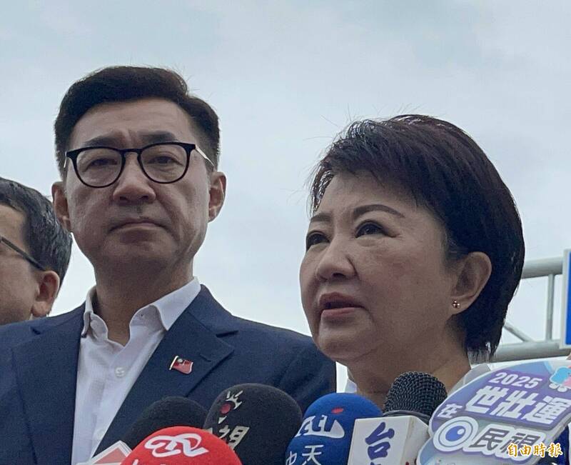 朱立倫稱願交棒 「好弟弟」江啟臣同框盧秀燕被問是否挺盧選黨主席
