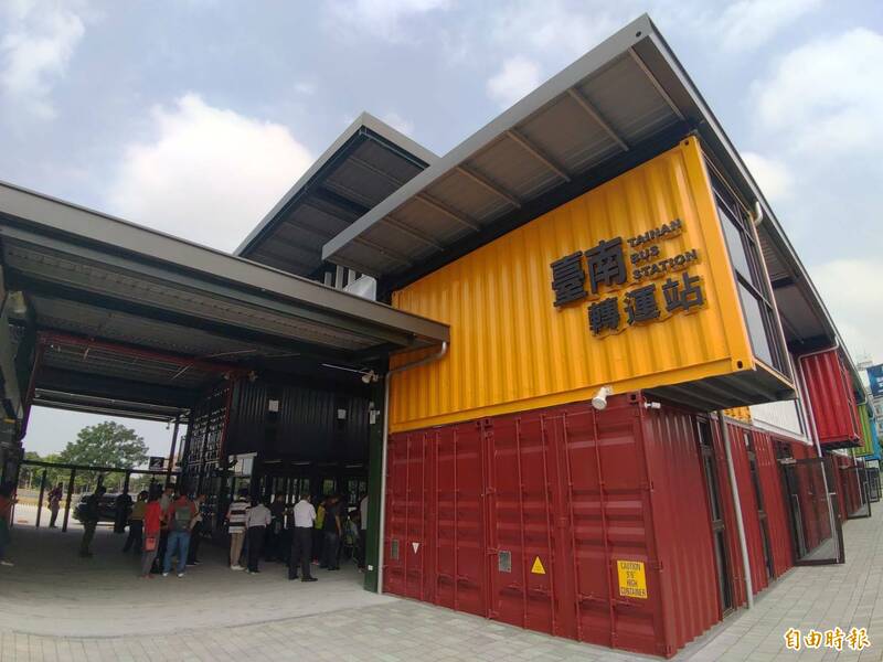 南鐵明年底下地通車 國道轉運站將移到台南車站