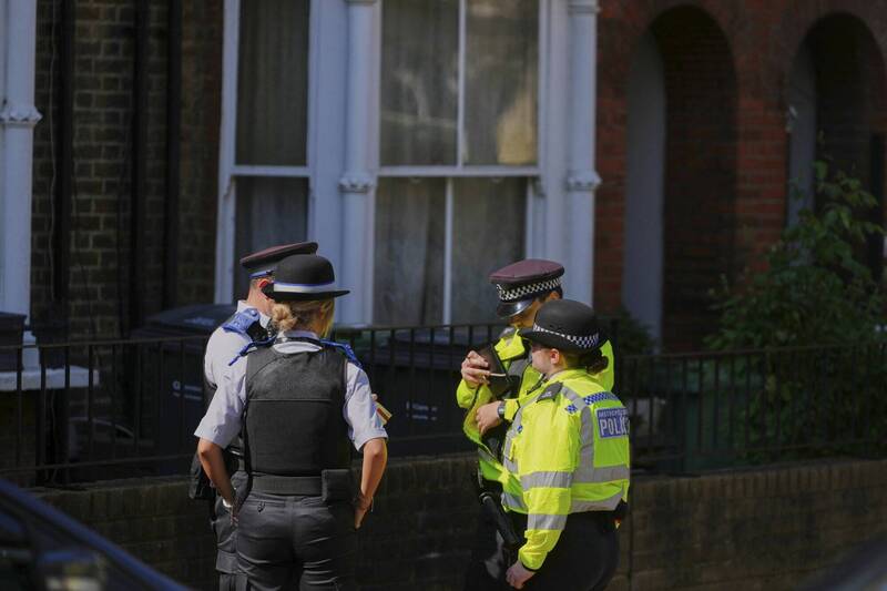 時尚男模連環縱火英相住家 官方高層透露正調查「幕後指使國」