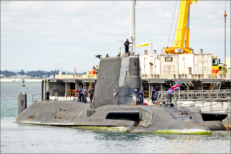 英國國防部宣布，將在2030年代末期之前，建造12艘全新核動力攻擊潛艦，以取代現役「機敏級」攻擊潛艦。（歐新社檔案照）