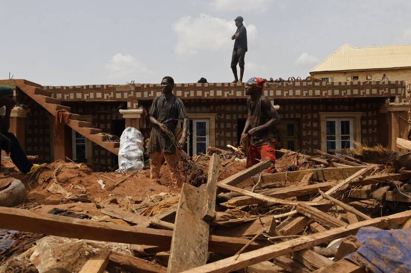 奈及利亞城鎮莫克瓦發生60年來最嚴重洪災，推估有超過700人喪命。（歐新社）