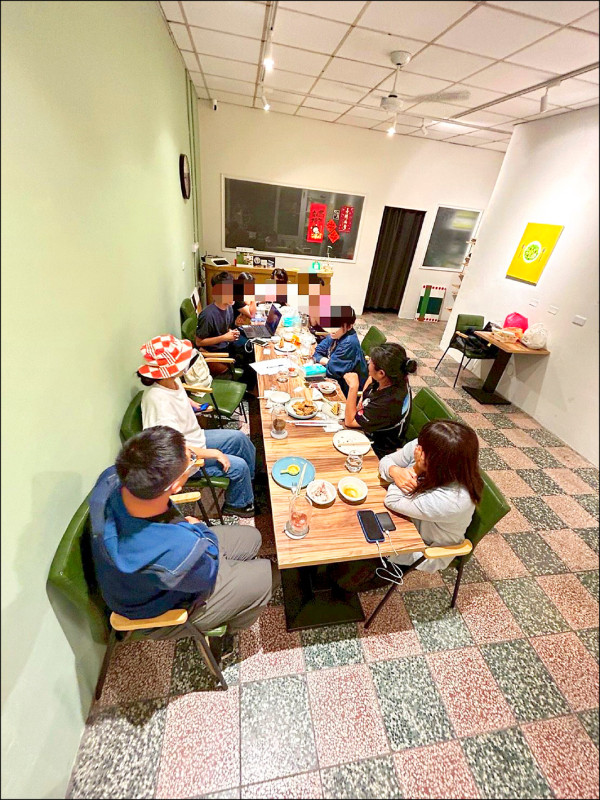 第三選區罷免魯明哲團隊目前先進行第三階段投票相關準備工作。（「中壢．破蛋除魯．罷免魯明哲」團隊提供）